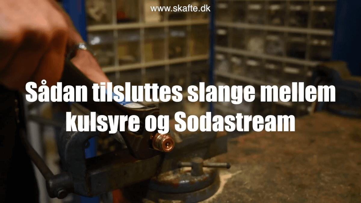Sådan tilsluttes slange mellem kulsyre og sodastream