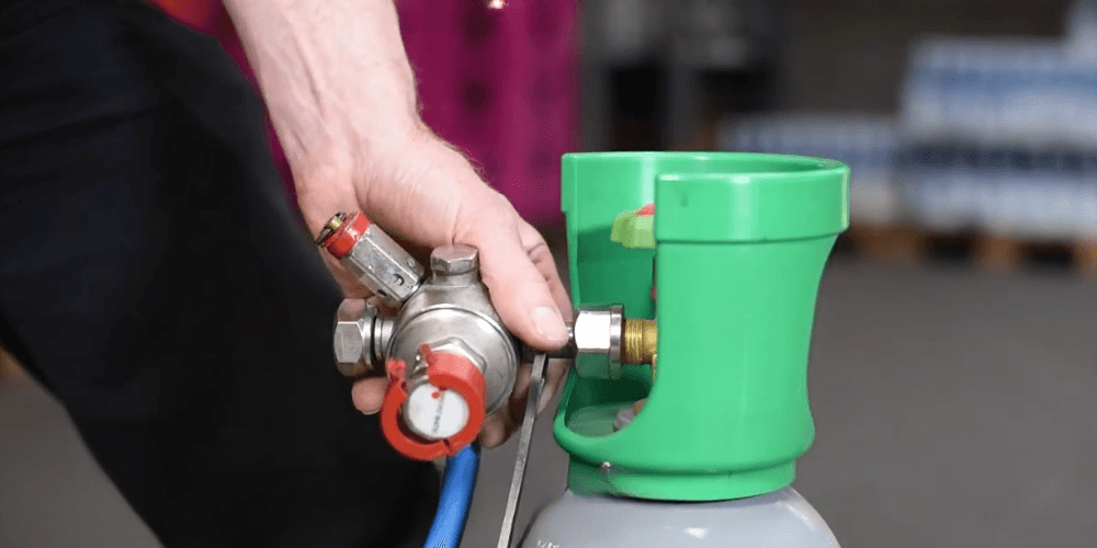 Tilslutning af fadølsanlæg, fadøl og kulsyre