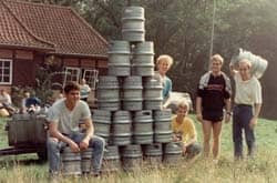Tomme fustager efter fest